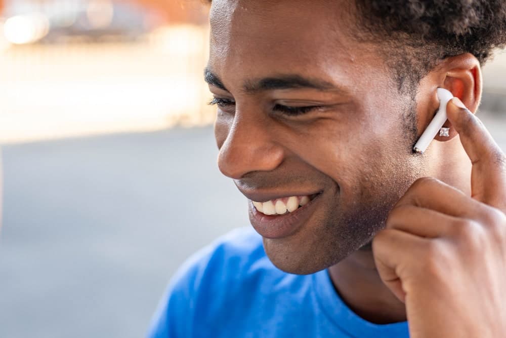 Imagem da capa do artigo  Melhores fones Bluetooth para comprar em 2025: Qual escolher?