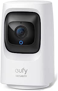 Eufy Mini IndoorCam, Câmera de segurança interna Pan & Tilt, Camera com plug-in Wi-Fi, IA para humanos e pets, compatível com assistentes de voz, visão noturna, rastreamento de movimento.