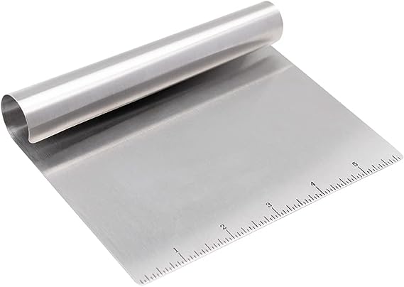 Mimo Style Espátula Prática Para Confeitar, Raspar, Cortar, Organizar, Dividir Massas, Com Régua Medidora de 15 cm, Resistente à Temperatura, Produto Leve e de Fácil Manuseio, Material de Inox Durável